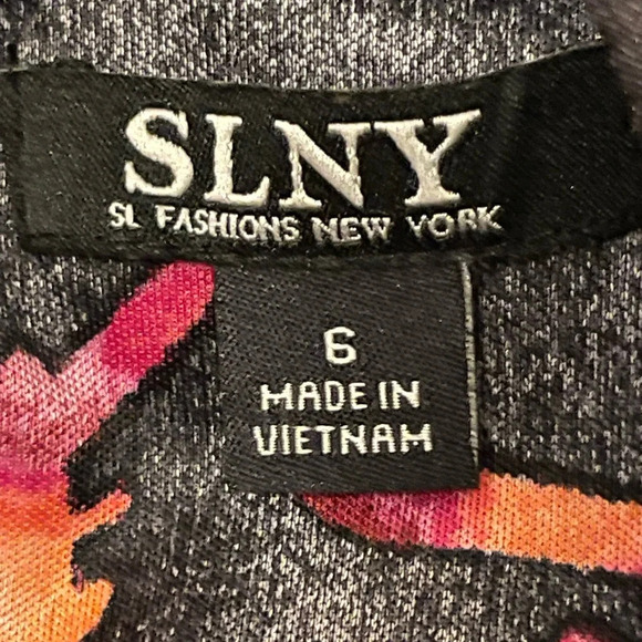 SLNY Vibrant Red Orange Floral Sheath Dress Black Velvet Burnout Overlay Size 6 - Picture 10 of 13